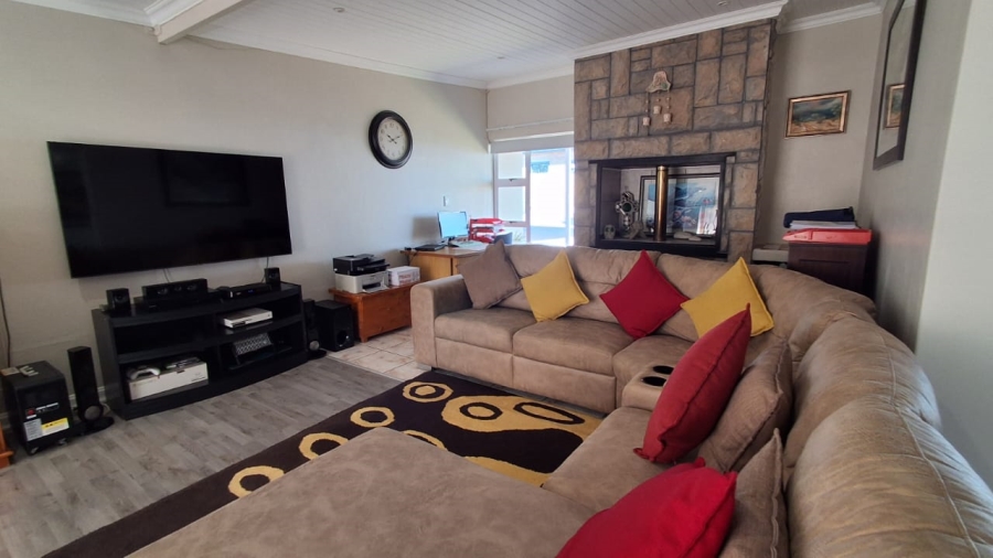 3 Bedroom Property for Sale in Stilbaai Wes Western Cape